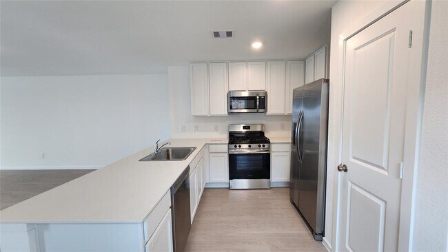 Building Photo - 29015 Rustic Windmill Wy