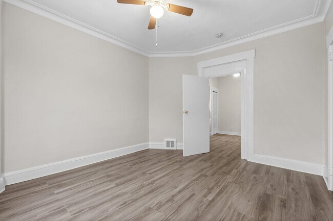 Building Photo - 292 Claremont Ave
