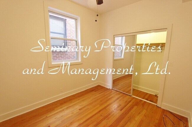 Building Photo - 3311 N Hoyne Ave