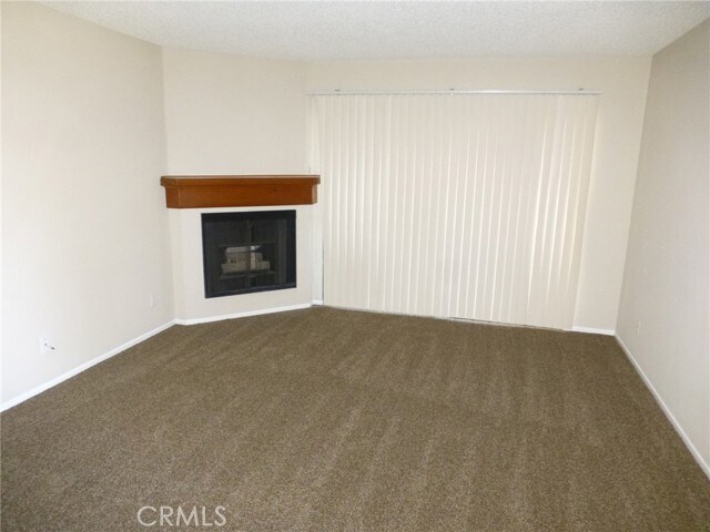 Building Photo - 6096 Terrace Ln