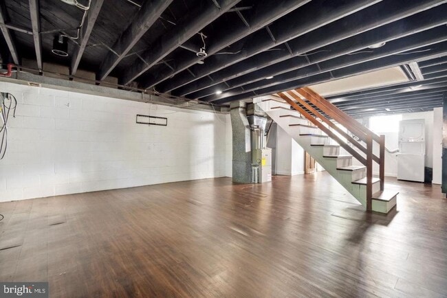 Building Photo - 1106 Linden Ave