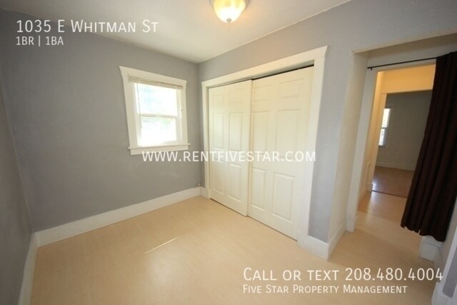 Building Photo - 1035 E Whitman St
