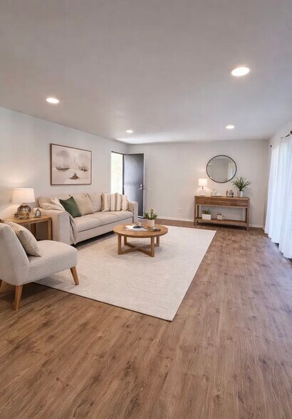 Building Photo - 1676 Maple Ave