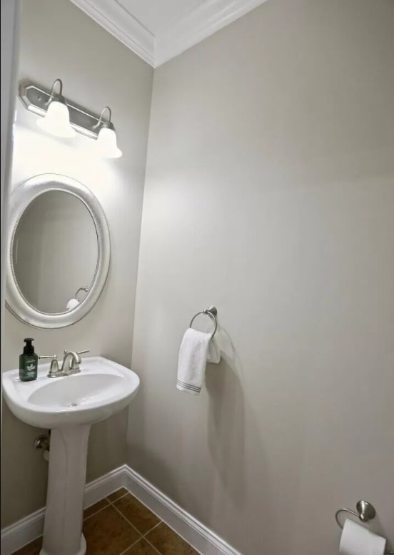 Building Photo - 250 E Delaware Ave