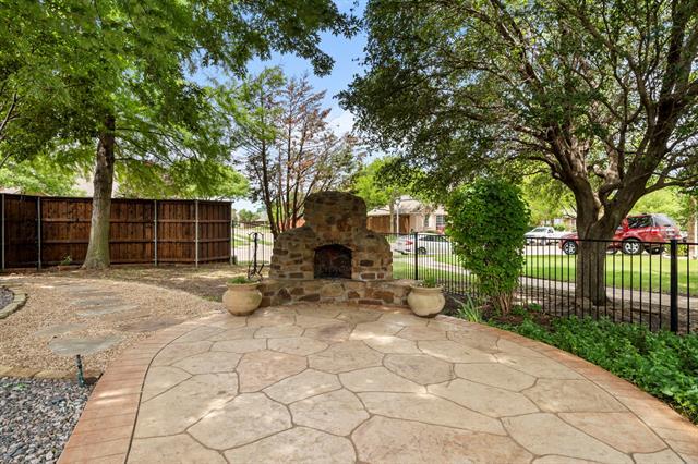 Building Photo - 2404 Windgate Dr
