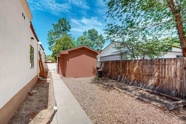 Building Photo - 4112 Cherrydale Ct NW