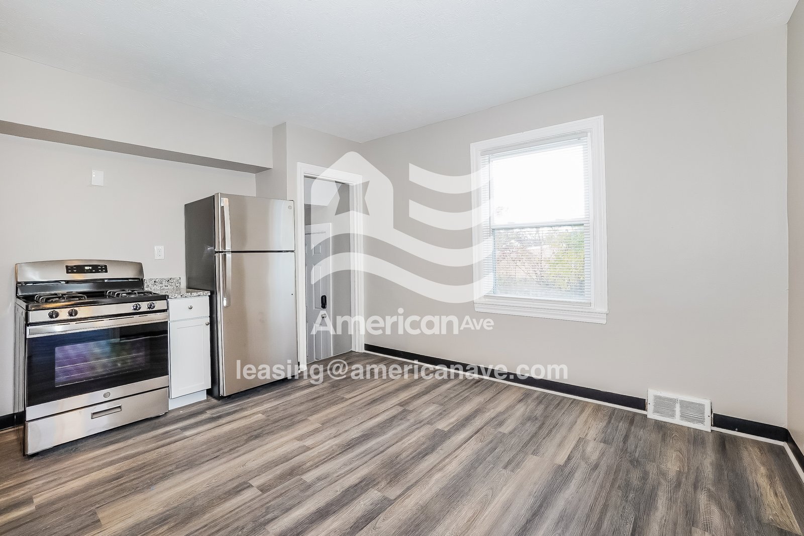 Building Photo - 12901 Kadel Ave