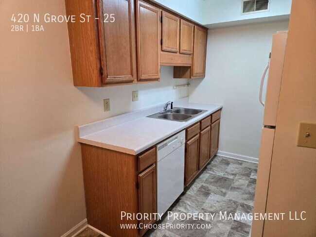 Building Photo - 420 N Grove St