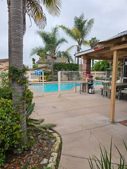 Building Photo - 4869 Alondra Way