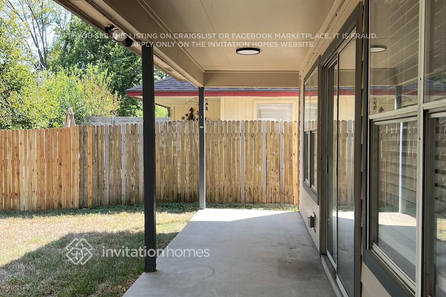 Building Photo - 2221 Jasmine Path