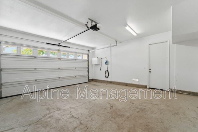 Building Photo - 5109 Campion Dr