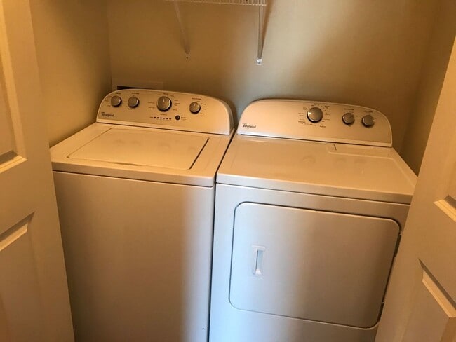 Building Photo - 2725 Northridge Pkwy