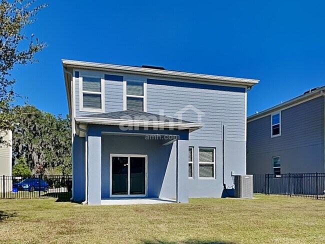 Building Photo - 905 Walden Pond Dr