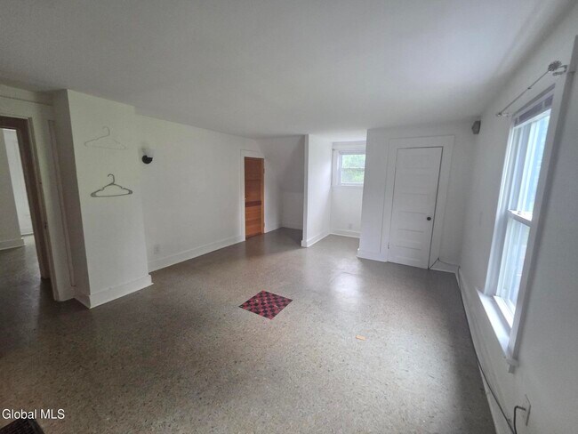 Building Photo - 78 Bradt Rd