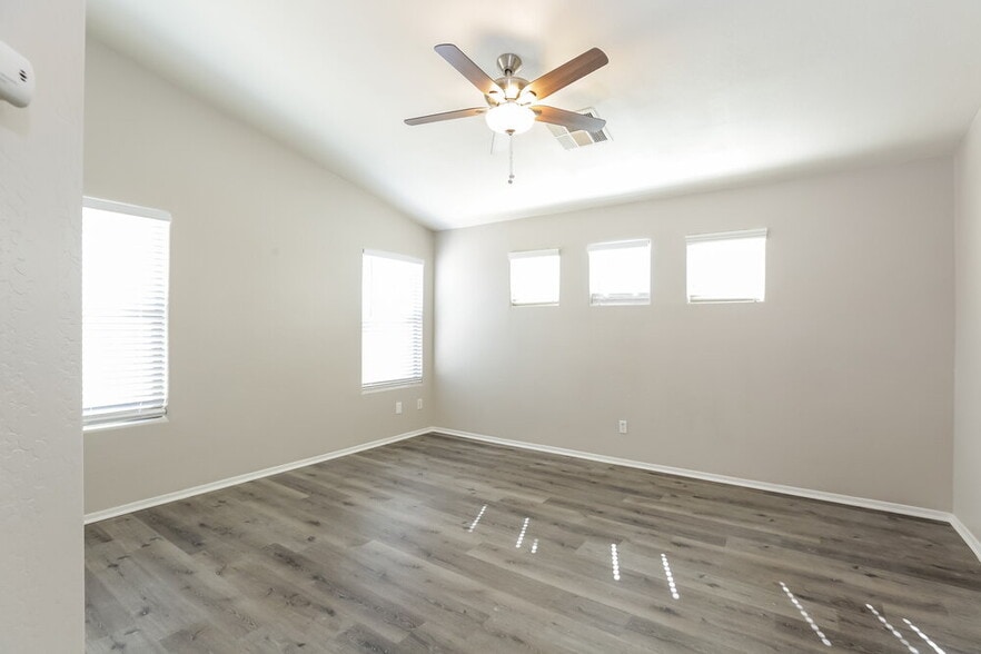 Building Photo - 3565 S 257th Ln