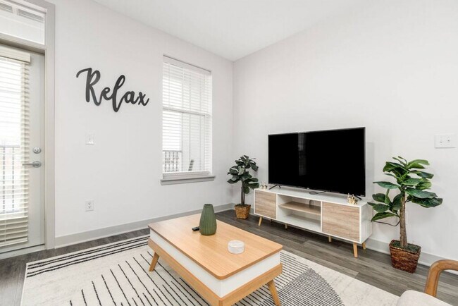 Building Photo - 5828 New Hope Blvd