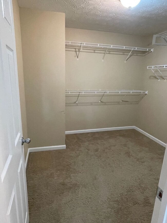 Building Photo - Relax in your spacious home deep in the Watson Grove subdivision