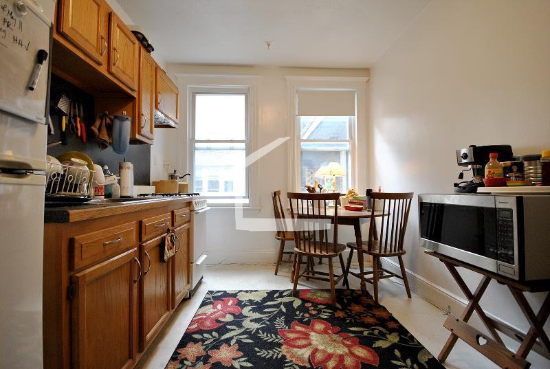 Primary Photo - 1630 Commonwealth Ave