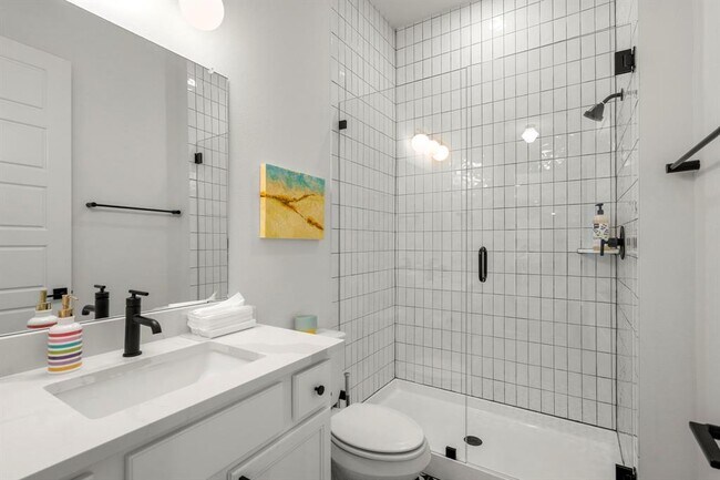 Building Photo - 8416 Apogee Blvd