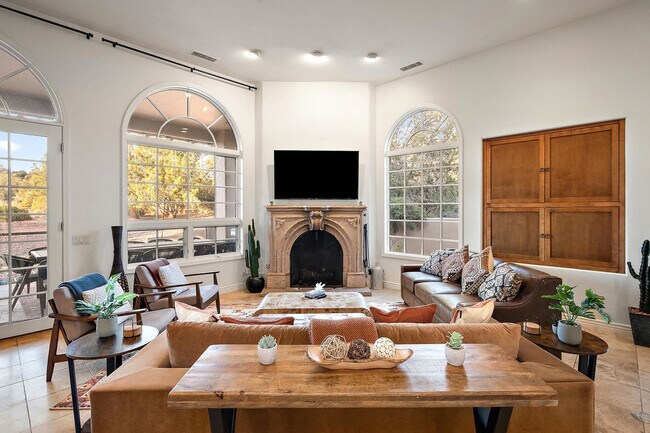 Building Photo - 36 W Dove Wing Dr