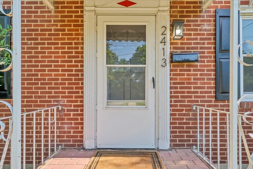 FRONT DOOR W/ OVERHANG - 2413 Memorial Ave SW