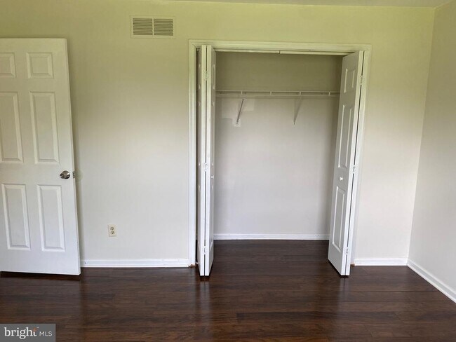 Building Photo - 3 Battle Dr
