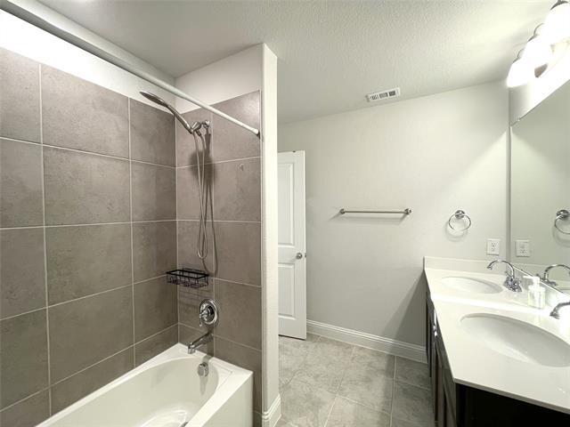 Building Photo - 3808 Dahlia Garden Dr