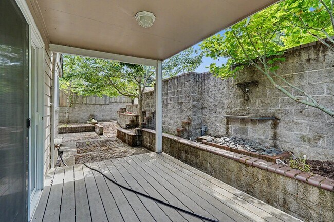 Building Photo - Winter Duplex - VPM215153W-4