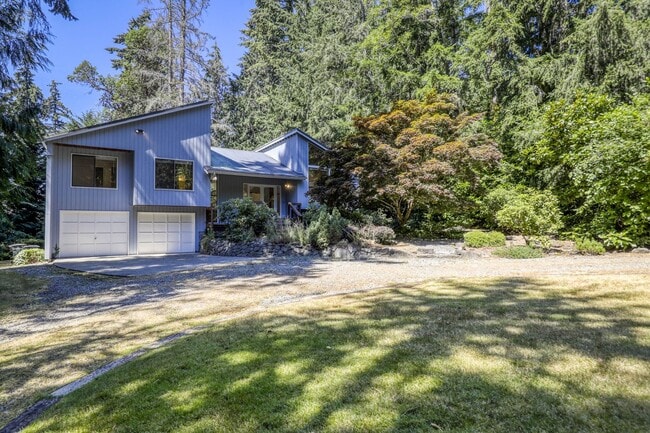 Building Photo - 3 Bedroom Home on Peaceful Property