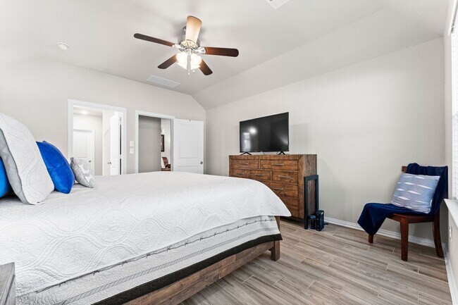 Building Photo - 3815 Wright's Landing Dr