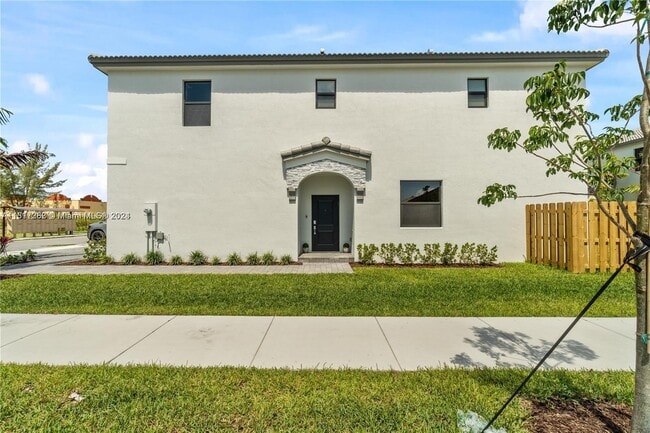 Building Photo - 13001 SW 286th St