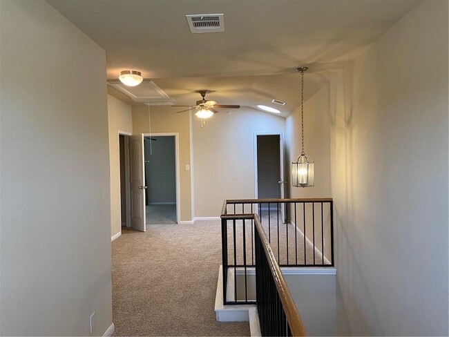 Building Photo - 1014 Lost Pines Ln