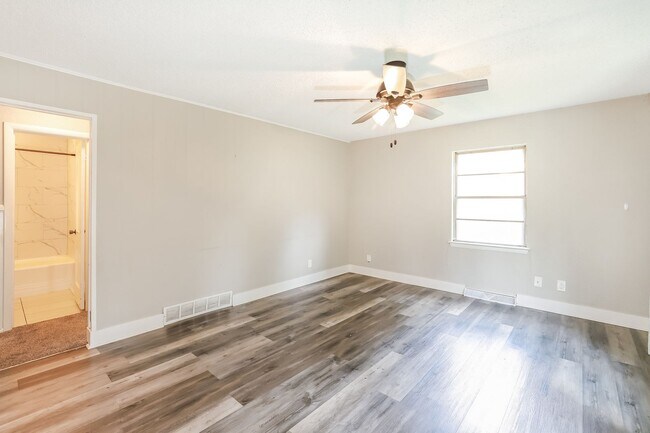 Building Photo - HOT OFF THE PRESS!