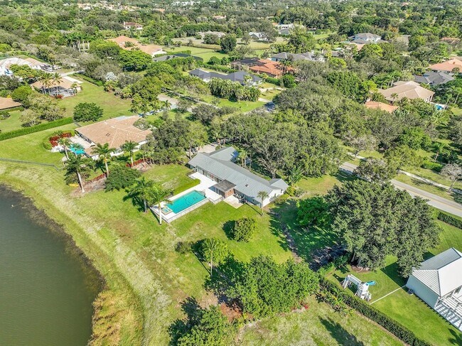 Building Photo - 8631 Steeplechase Dr