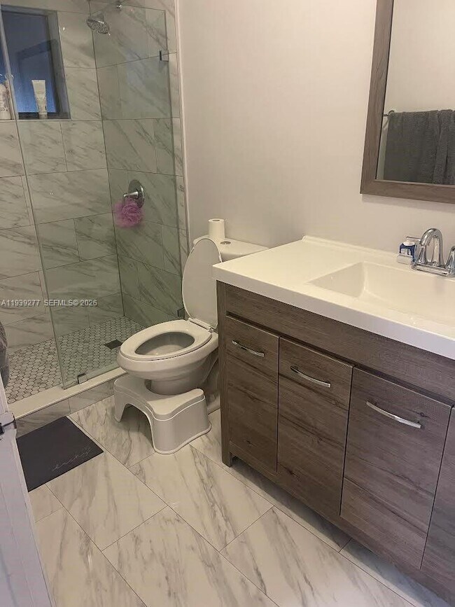 Building Photo - 15420 SW 74th Cir Ct