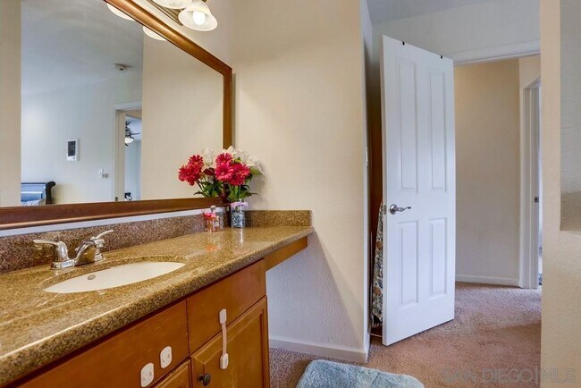 Building Photo - 6602 Beadnell Way