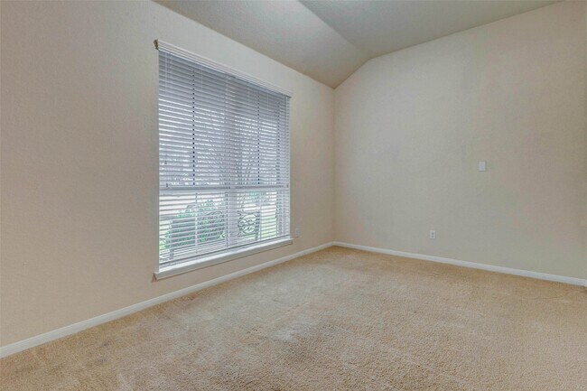 Building Photo - 7638 Alum Ln
