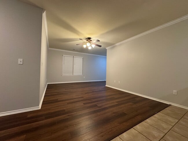 Building Photo - ***1582 Willowbrook Dr***