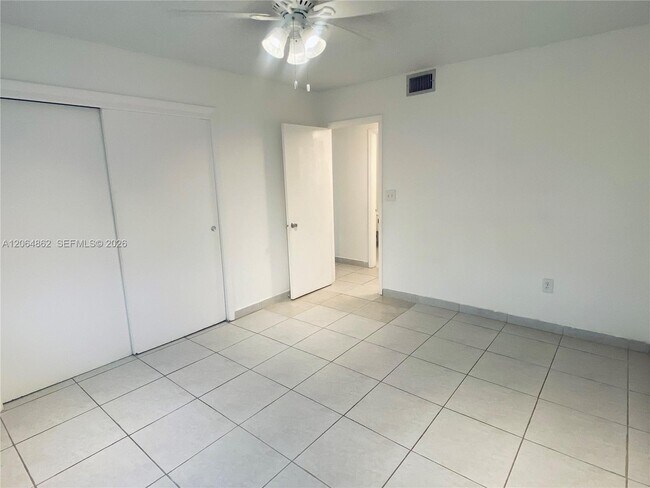 Building Photo - 3536 NE 168th St