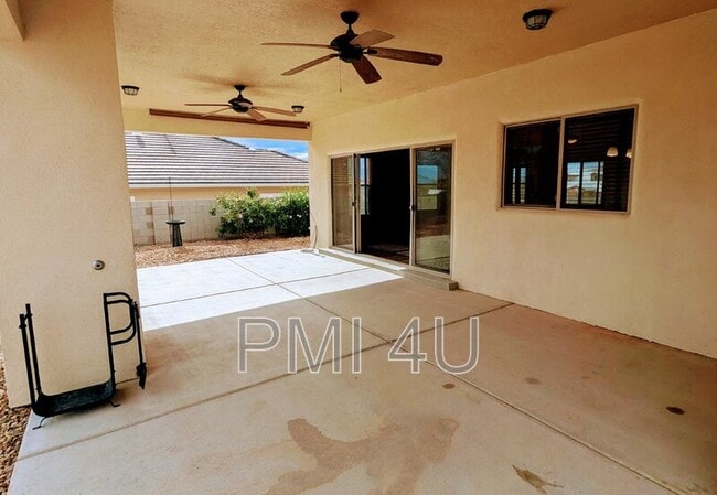 Building Photo - 2317 Garden Rd NE