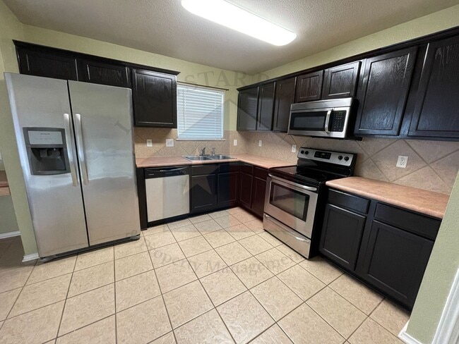 Building Photo - 4-Bedroom House for Rent in Killeen