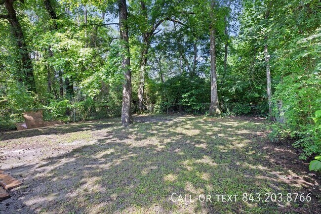 Building Photo - 144 Braly Dr