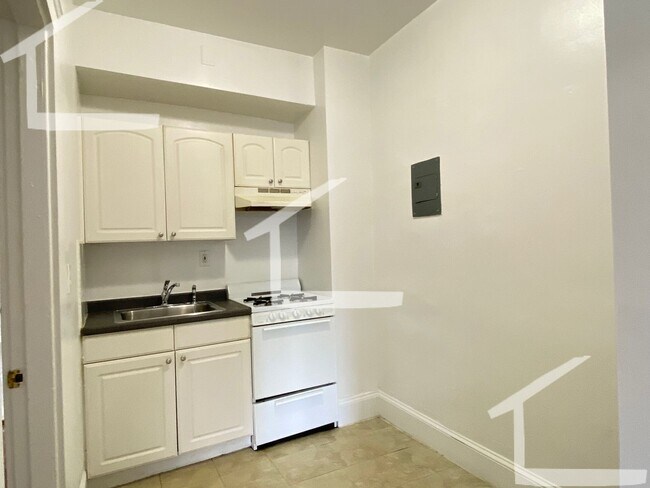 Building Photo - Packard's Corner Area, Heat, Hot Water Inc...