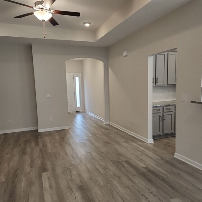 Building Photo - Four Bedroom Home, Long Term Rental - Conway, SC