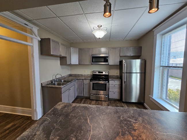 Building Photo - 209 Central Ave