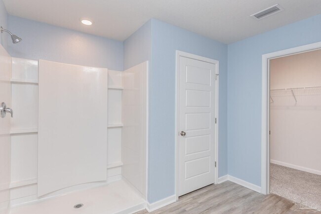 Building Photo - 5720 Blackhorse Cir