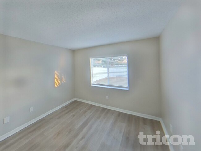 Building Photo - 11813 Brenford Crest Dr