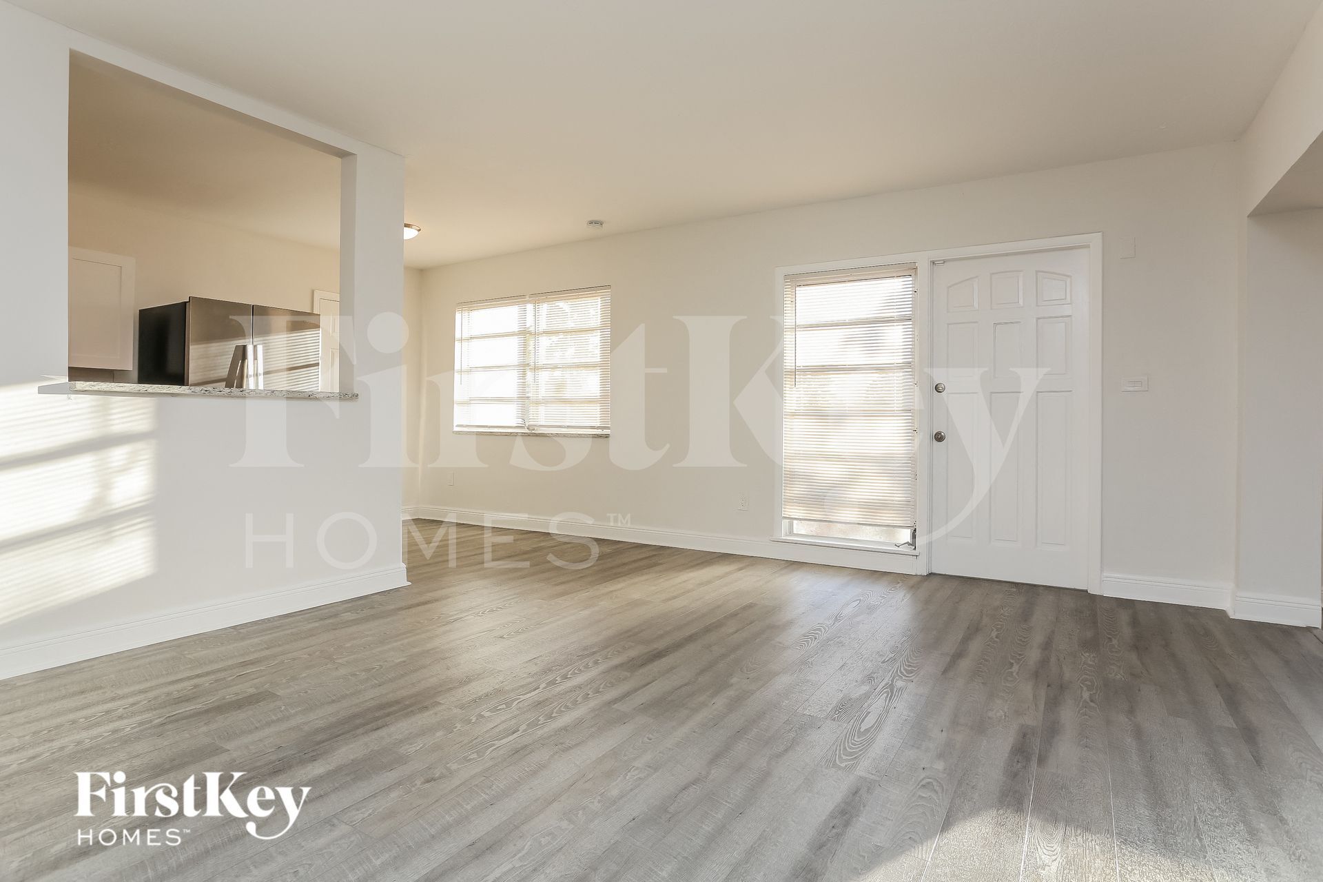 Building Photo - 1571 NE 44th St