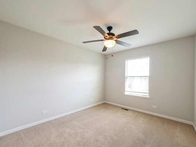 Building Photo - 12285 Ferris Ln