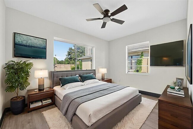 Building Photo - 2401 42nd St S